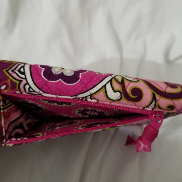 Vera Bradley Wallet - Picture 8 of 9